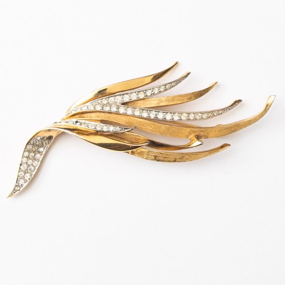Vintage MARCEL BOUCHER Pave Brooch Gold Plated Rhinestone Pin 1950s Stamped Wave - Picture 1 of 3
